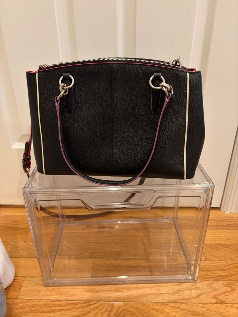 Coach Black Leather Crossbody Bag with Pink Trim - Picture 4 of 4